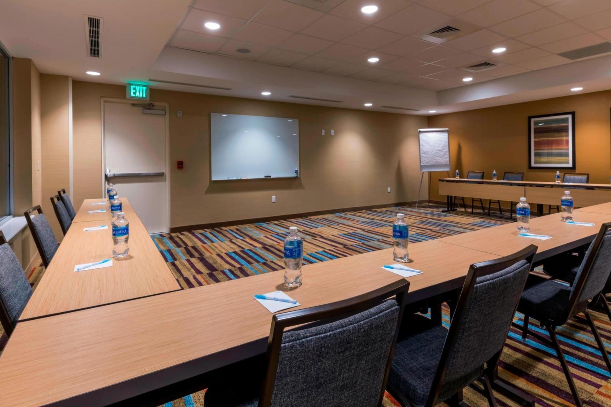 Fairfield Inn & Suites By Marriott Boston Marlborough/Apex Center Bagian luar foto