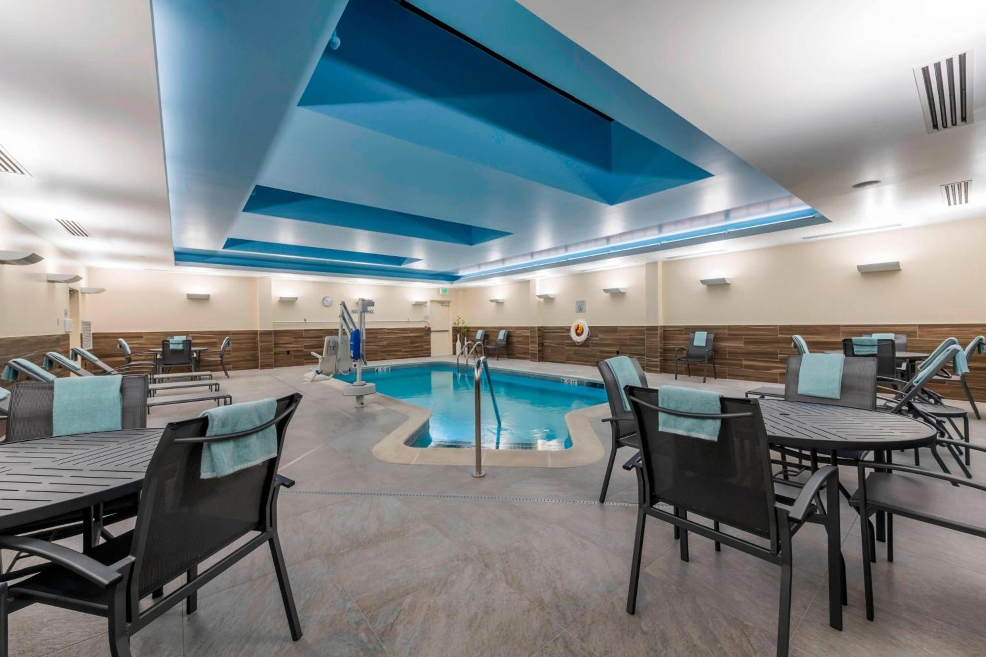 Fairfield Inn & Suites By Marriott Boston Marlborough/Apex Center Bagian luar foto