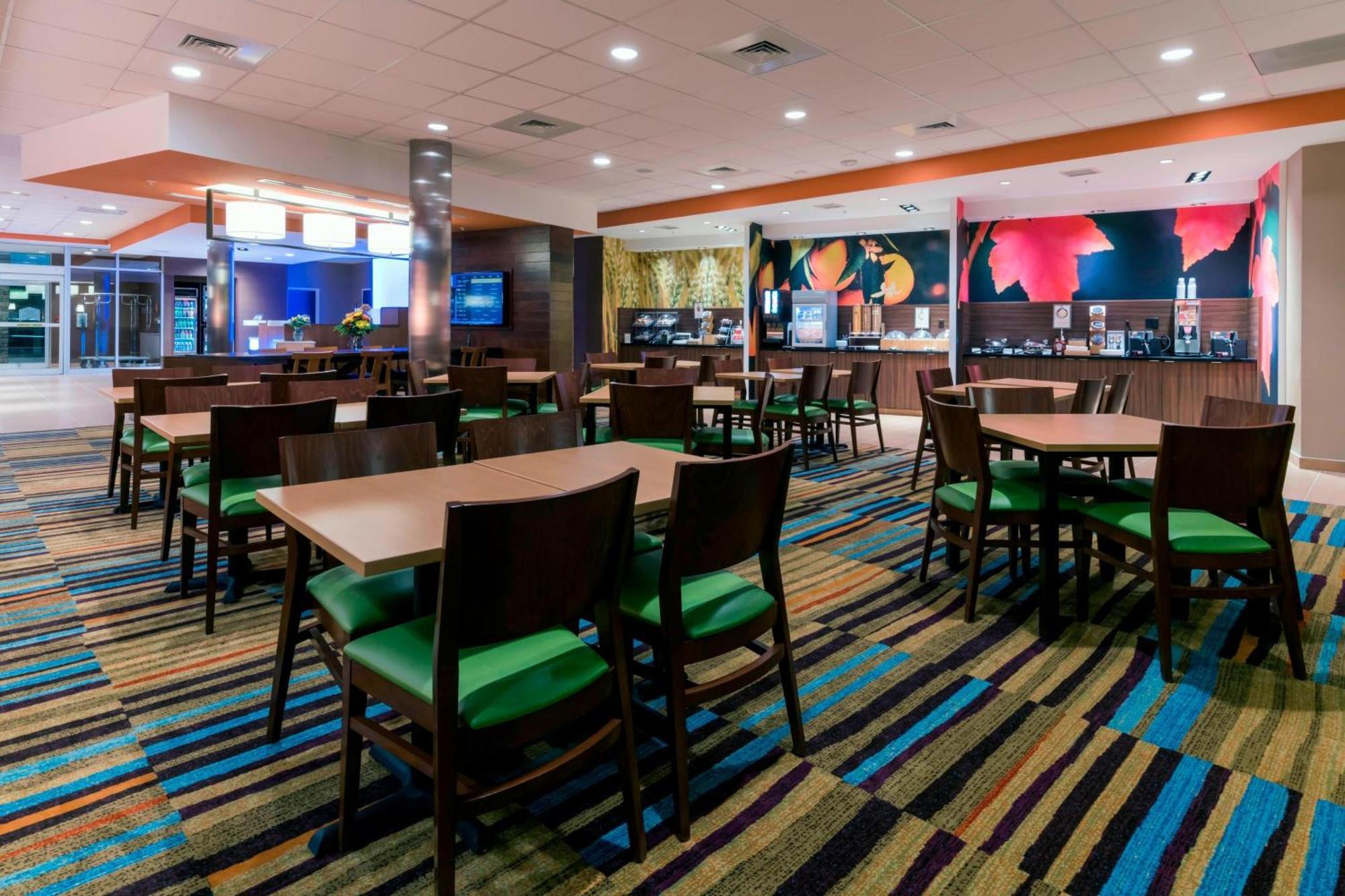Fairfield Inn & Suites By Marriott Boston Marlborough/Apex Center Bagian luar foto