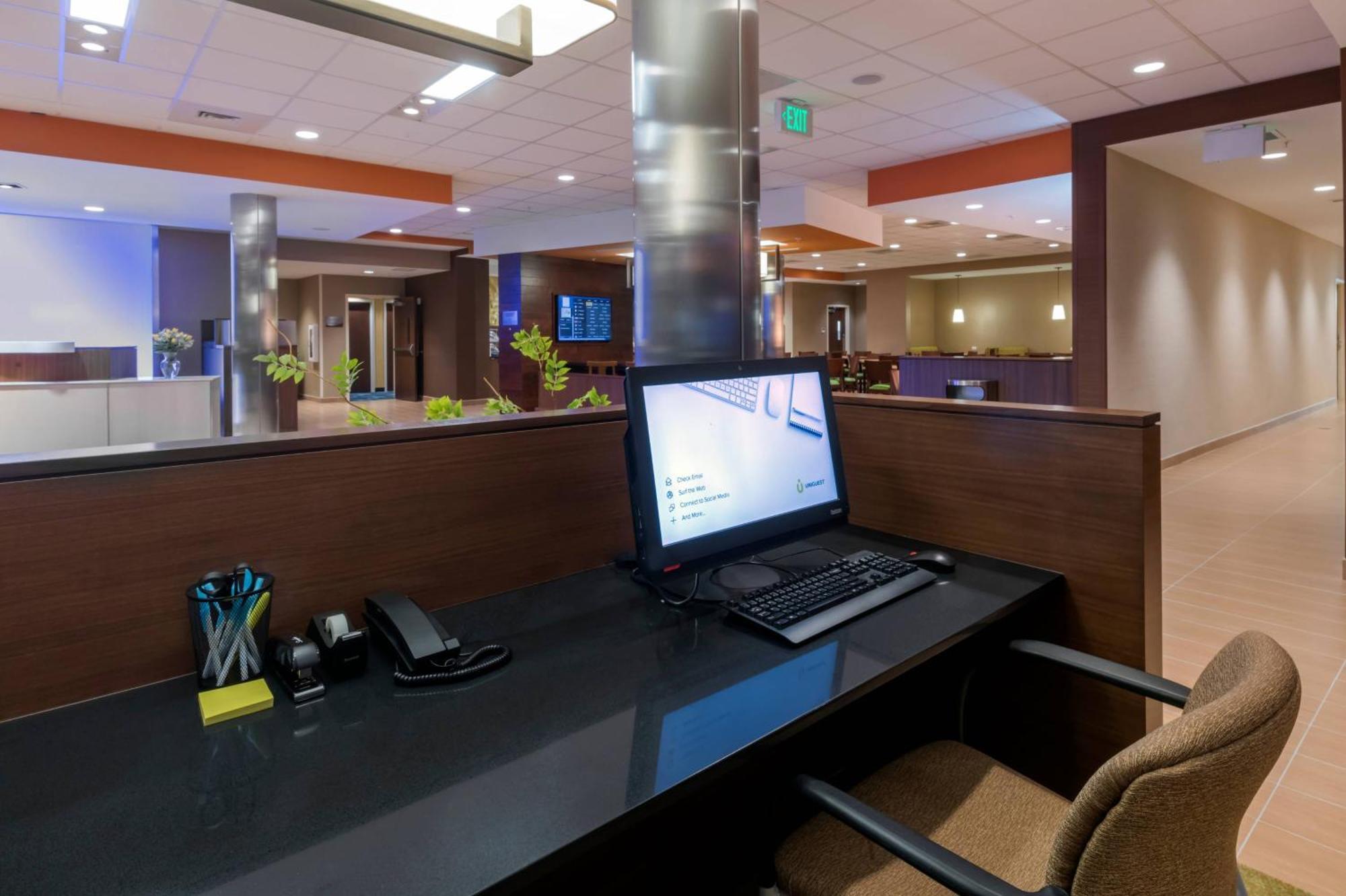 Fairfield Inn & Suites By Marriott Boston Marlborough/Apex Center Bagian luar foto