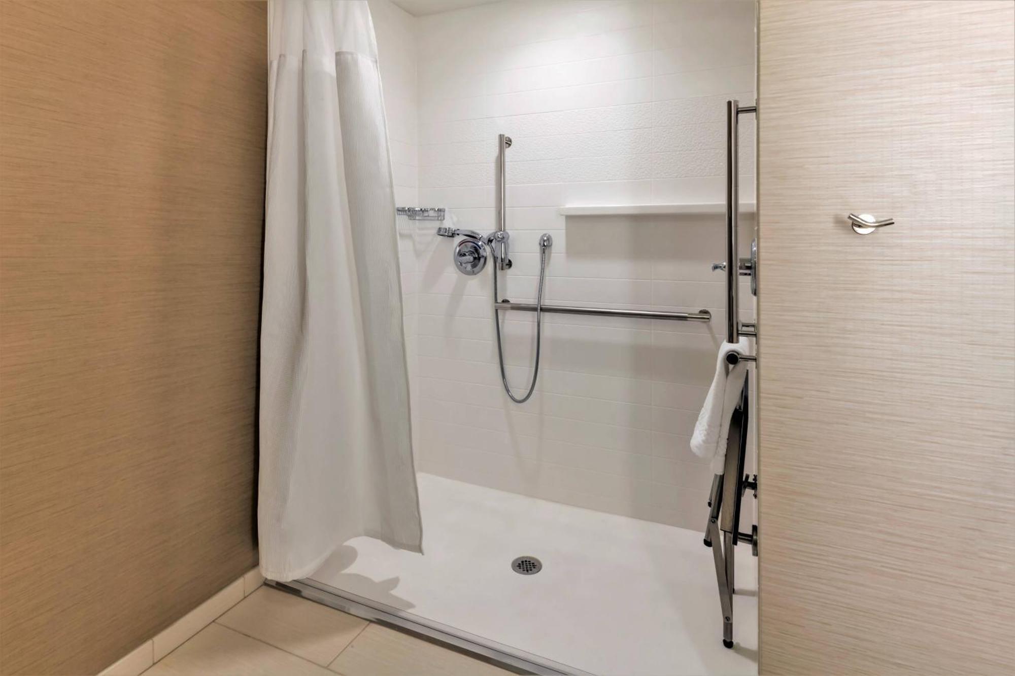 Fairfield Inn & Suites By Marriott Boston Marlborough/Apex Center Bagian luar foto
